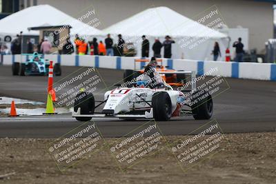 media/Nov-16-2025-CalClub SCCA (Sun) [[2975c16dfc]]/Group 5/Turn 1/